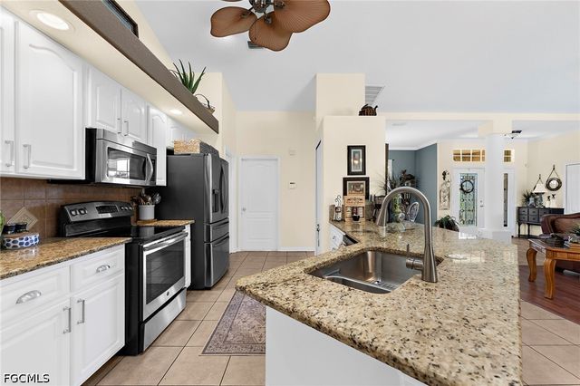 17150 Sarong LN, Punta Gorda, FL 33955