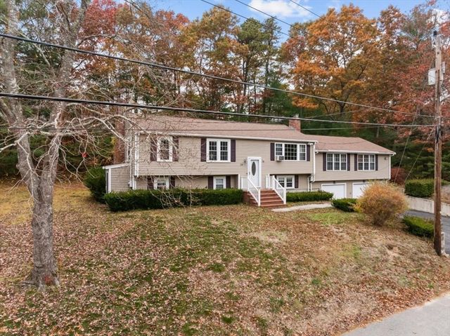 34 Surrey Drive, Plymouth, MA 02360