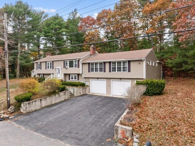 34 Surrey Drive, Plymouth, MA 02360