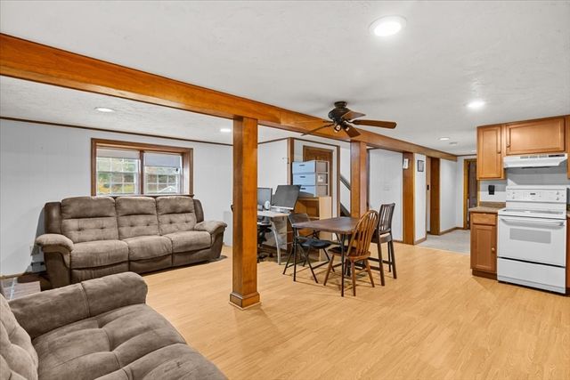 34 Surrey Drive, Plymouth, MA 02360