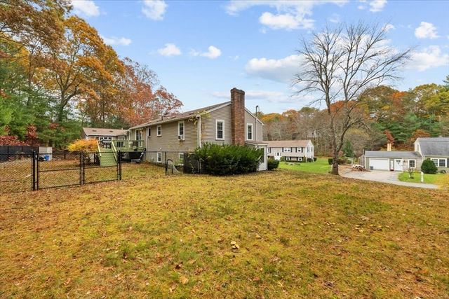 34 Surrey Drive, Plymouth, MA 02360