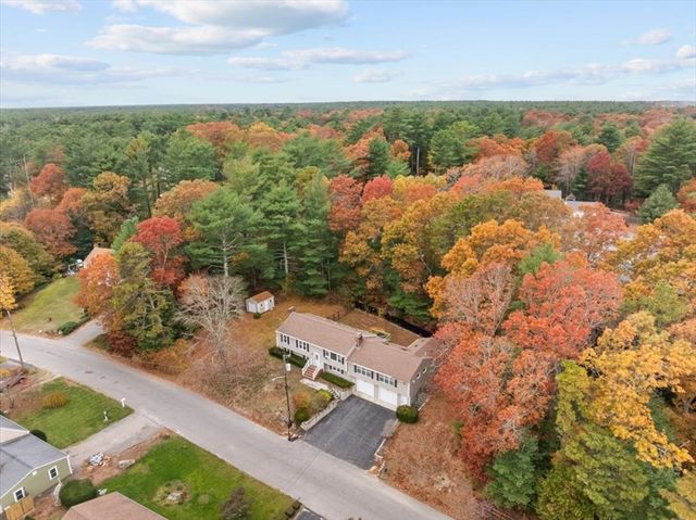 34 Surrey Drive, Plymouth, MA 02360