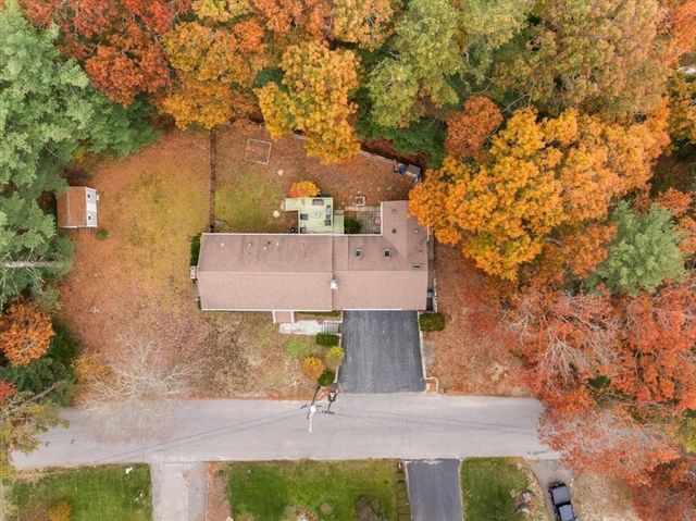 34 Surrey Drive, Plymouth, MA 02360