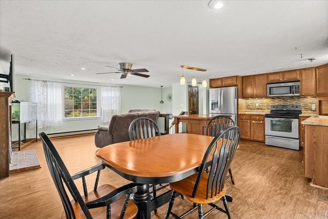 34 Surrey Drive, Plymouth, MA 02360