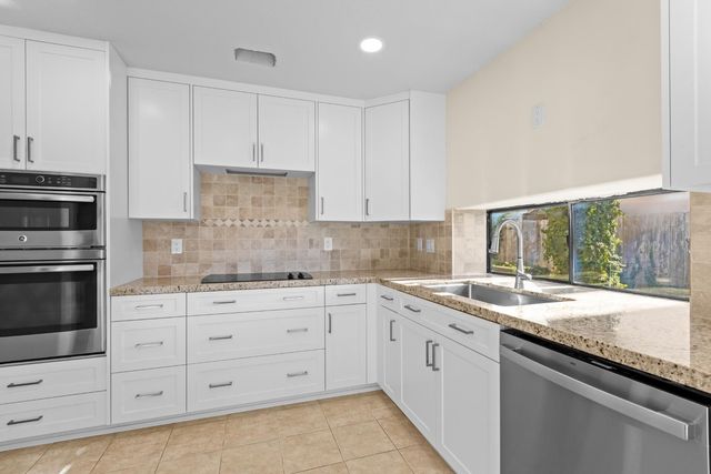 140 Hillside Pl, Jackson, CA 95642