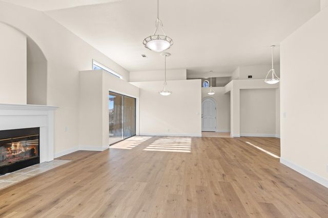 140 Hillside Pl, Jackson, CA 95642