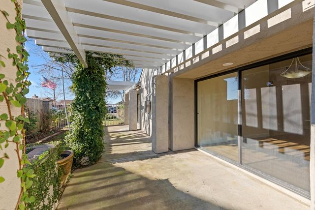 140 Hillside Pl, Jackson, CA 95642