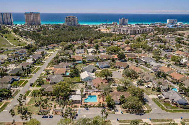 104 Sandalwood Lane, Panama City Beach, FL 32413