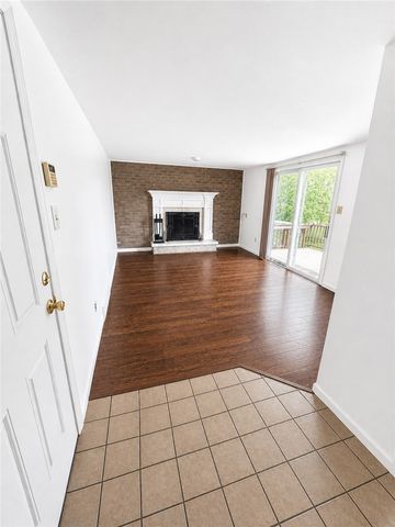 504 Maple St, Jeannette, PA 15644