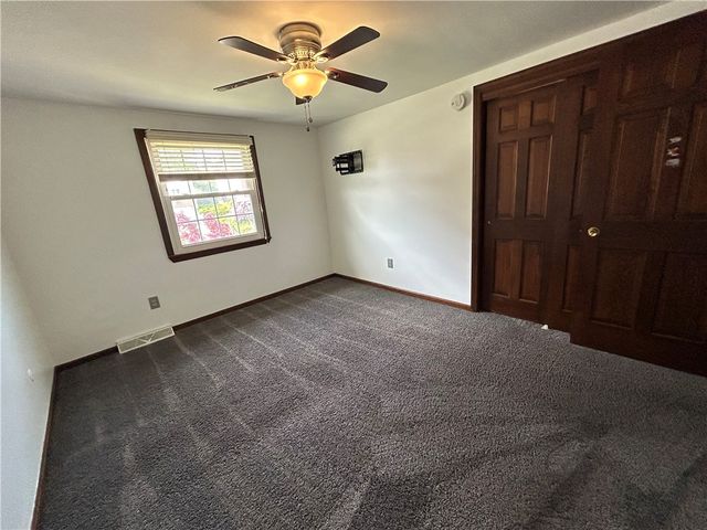 504 Maple St, Jeannette, PA 15644