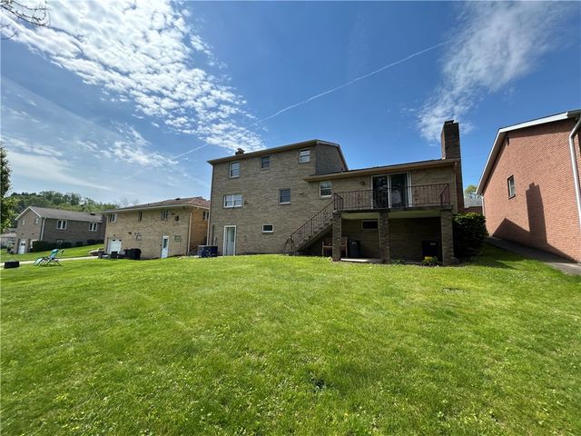 504 Maple St, Jeannette, PA 15644