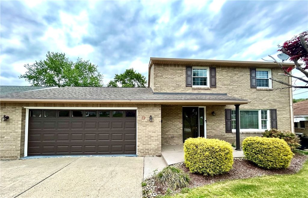 504 Maple St, Jeannette, PA 15644