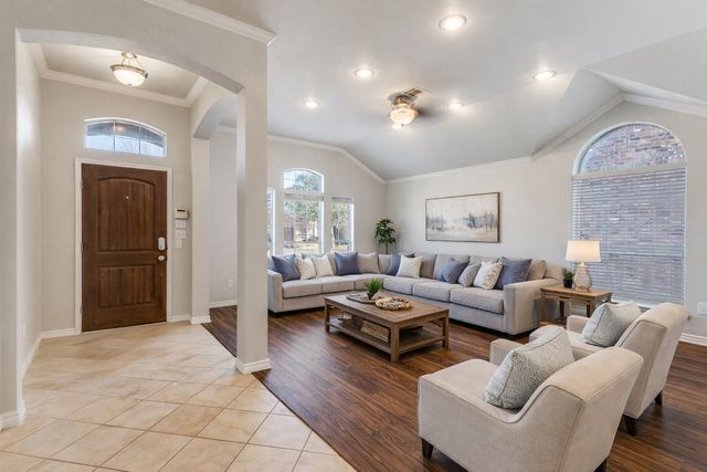 4345 Twinleaf Drive, Fort Worth, TX 76036