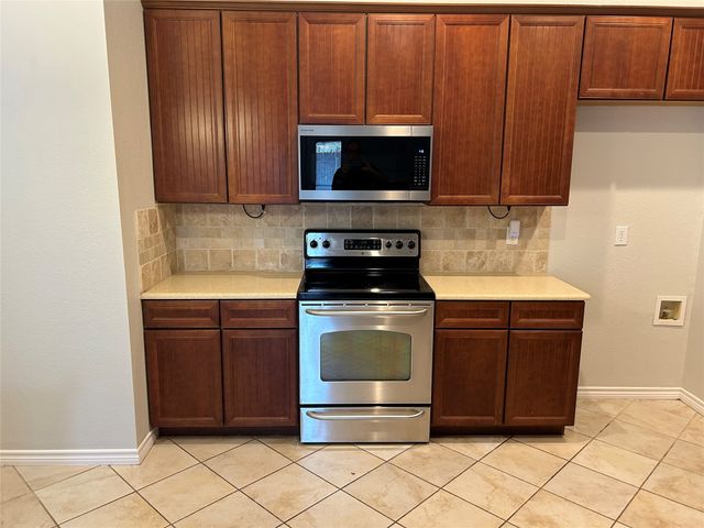 4345 Twinleaf Drive, Fort Worth, TX 76036