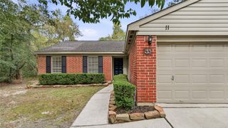 11 Hasting Oak Court, The Woodlands, TX 77381