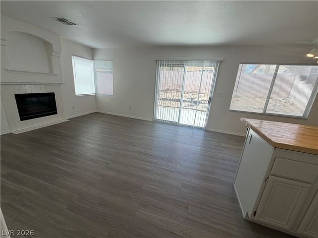 3541 Summerday Court, Las Vegas, NV 89147