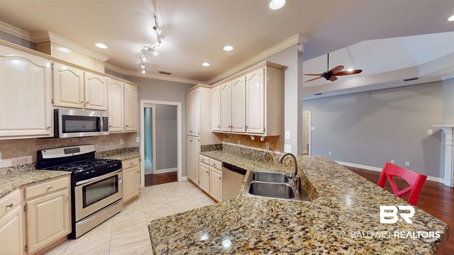 6627 Lubarrett Way, Mobile, AL 36695