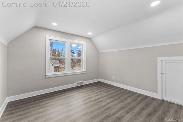 2500 Weithoff Court, Inkster, MI 48141