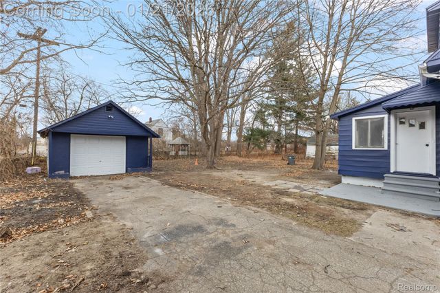 2500 Weithoff Court, Inkster, MI 48141