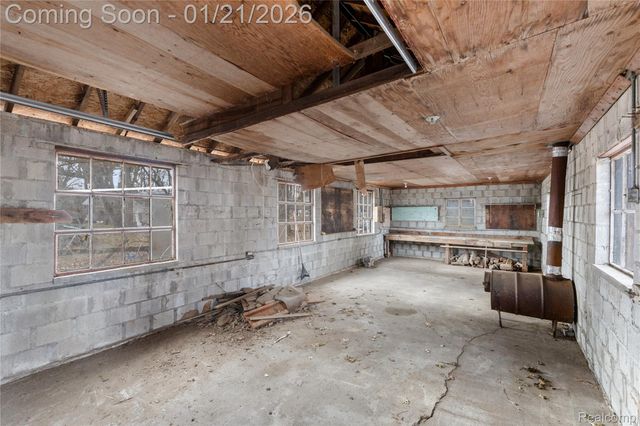 2500 Weithoff Court, Inkster, MI 48141