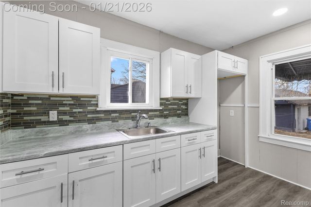 2500 Weithoff Court, Inkster, MI 48141