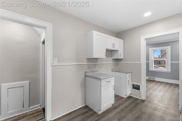 2500 Weithoff Court, Inkster, MI 48141