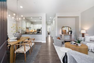 28 Wild Plum Way, Orinda, CA 94563