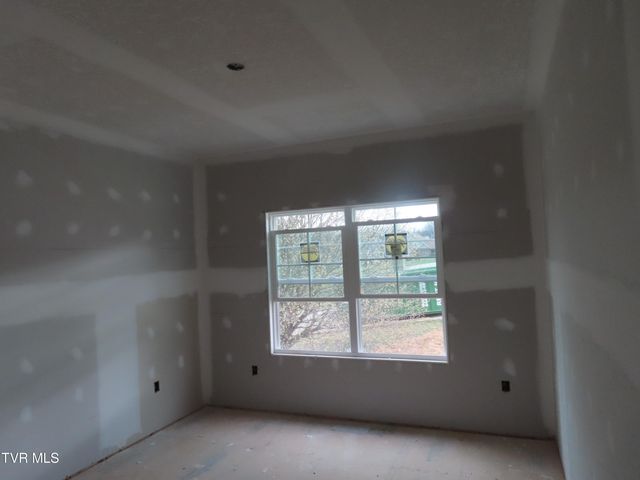 114 Creek Side Court, Bristol, TN 37620