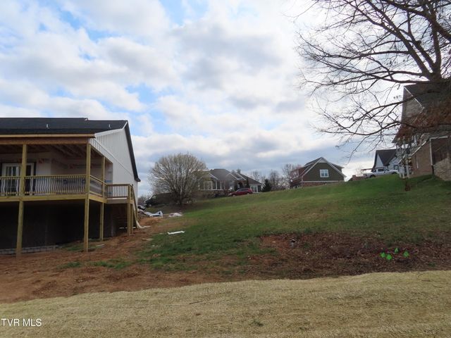 114 Creek Side Court, Bristol, TN 37620