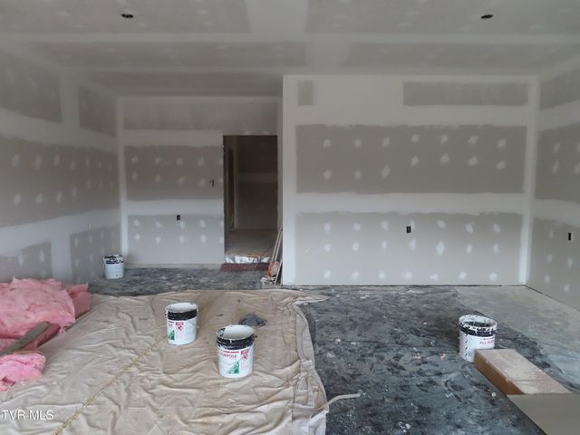 114 Creek Side Court, Bristol, TN 37620