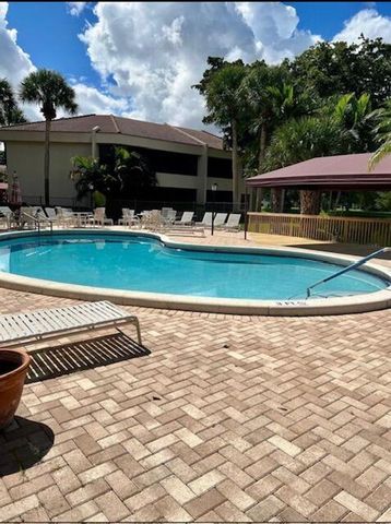 7472 La Paz Boulevard 103, Boca Raton, FL 33433