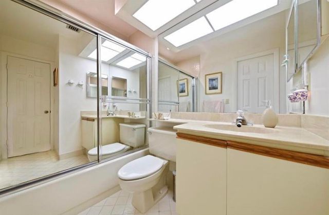 7472 La Paz Boulevard 103, Boca Raton, FL 33433