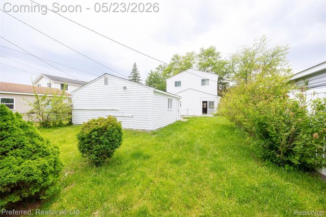 7304 Gilman Street, Westland, MI 48185
