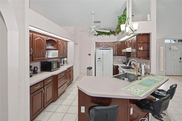 2324 W PRICE BOULEVARD, North Port, FL 34286