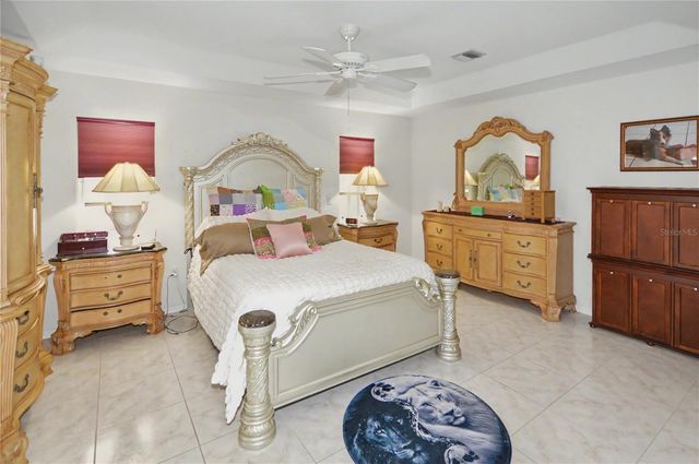 2324 W PRICE BOULEVARD, North Port, FL 34286