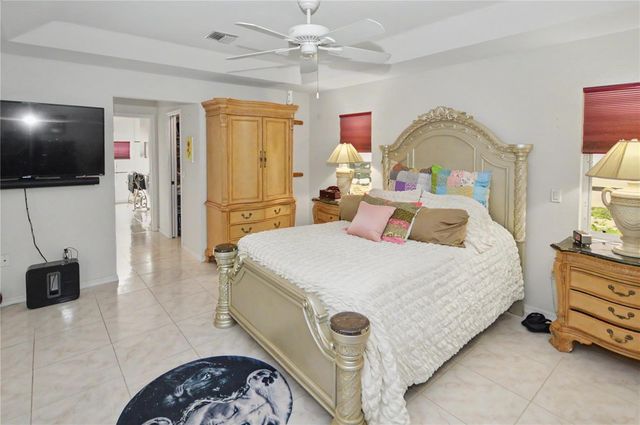 2324 W PRICE BOULEVARD, North Port, FL 34286