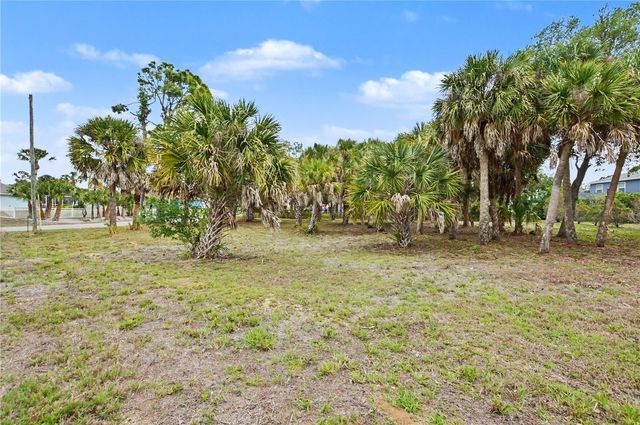 2324 W PRICE BOULEVARD, North Port, FL 34286