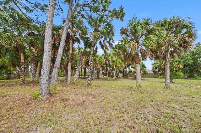 2324 W PRICE BOULEVARD, North Port, FL 34286