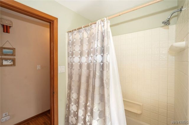 3373 Old Lakeview Road, Hamburg, NY 14075