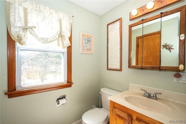 3373 Old Lakeview Road, Hamburg, NY 14075