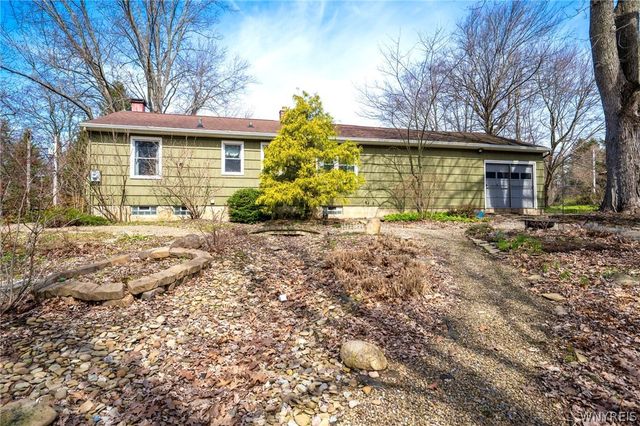 3373 Old Lakeview Road, Hamburg, NY 14075