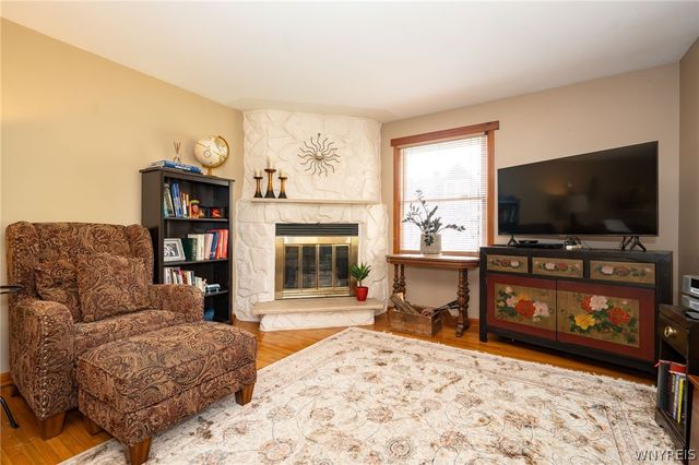 3373 Old Lakeview Road, Hamburg, NY 14075