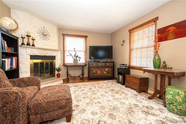 3373 Old Lakeview Road, Hamburg, NY 14075