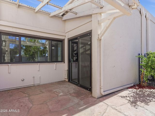 326 E HUNTINGTON Drive, Tempe, AZ 85282