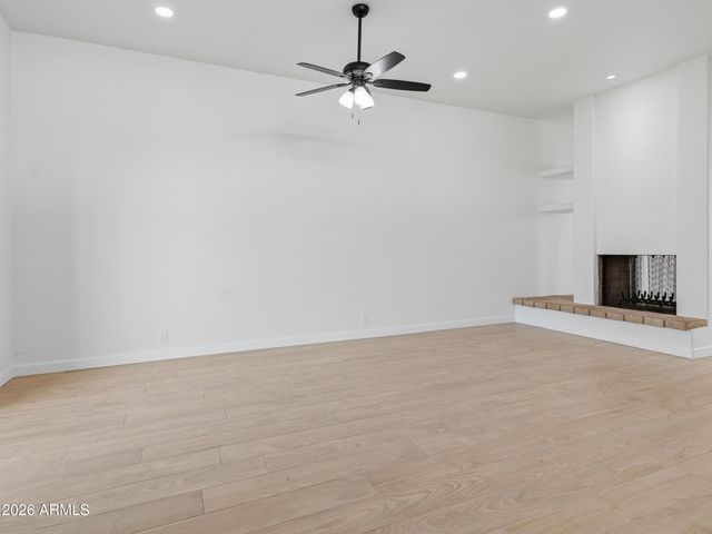 326 E HUNTINGTON Drive, Tempe, AZ 85282