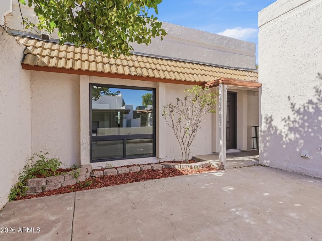 326 E HUNTINGTON Drive, Tempe, AZ 85282 — photo 3