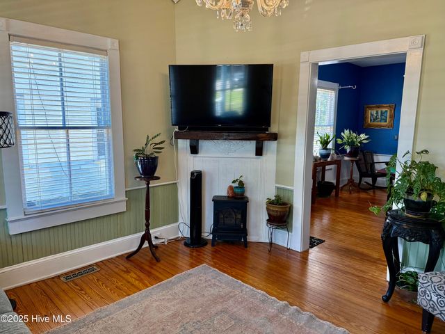 406 Queen Street, New Bern, NC 28560
