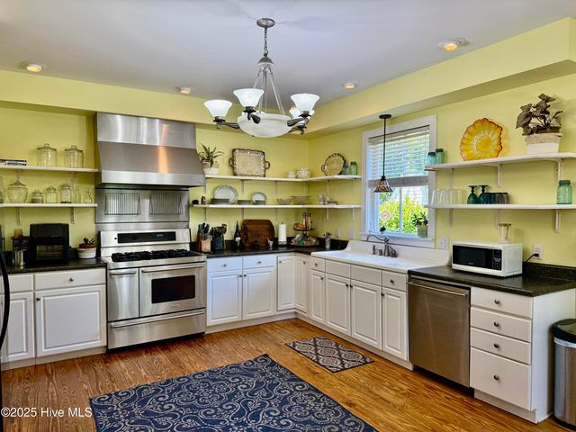 406 Queen Street, New Bern, NC 28560