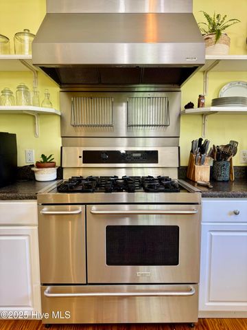 406 Queen Street, New Bern, NC 28560
