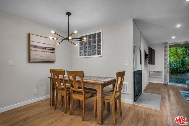 11645 Montana Avenue 107, Los Angeles, CA 90049